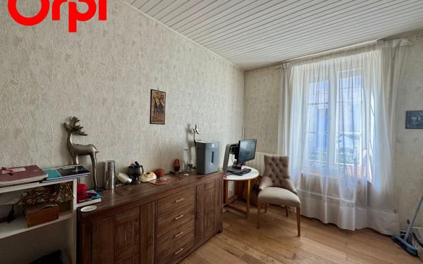 Maison à vendre    4 pièces •  Rochefort