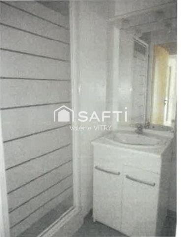 APPARTEMEMENT DE TYPE 2 SITUE A SAINT-BREIUC