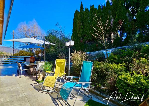 Saint-Jorioz - Villa rénovée 7 pièces - 4 chambres - Petite vue lac d'Annecy