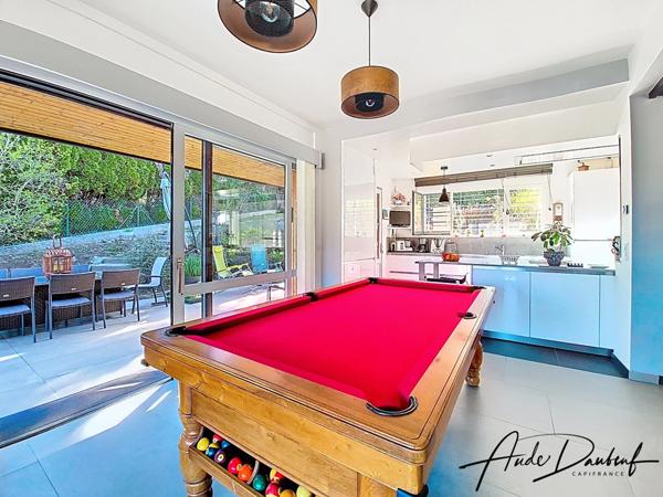 Saint-Jorioz - Villa rénovée 7 pièces - 4 chambres - Petite vue lac d'Annecy