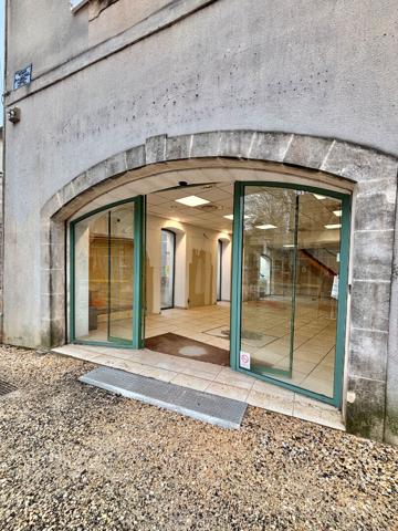 MOURIES - LOCAL COMMERCIAL 112 M²