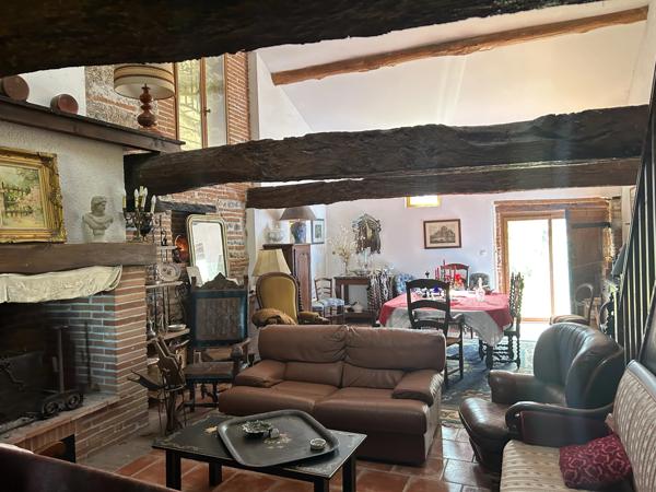Propriété équestre idéale pour la vie de famille, 5 chambres, 5 ha, piscine