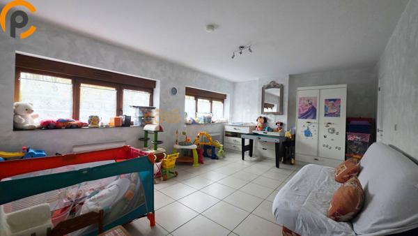 Vente
                Maison142 m² - 7 Pièces -
                    ORCHIES (59310)