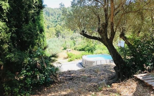 Maison à vendre    4 pièces • 132,83 m2 Solliès-Ville