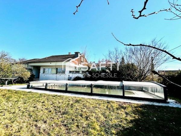 Maison t7  de 164 M2 sur 16 ares 76 avec piscine