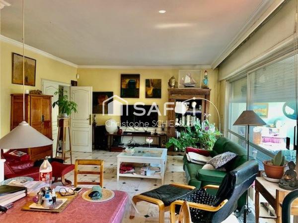 Maison t7  de 164 M2 sur 16 ares 76 avec piscine