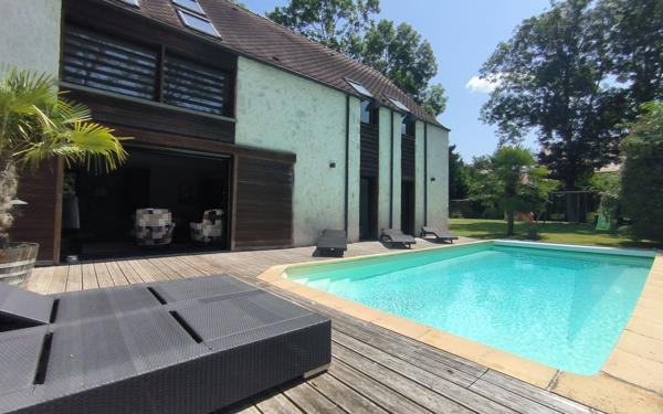 Maison à vendre    10 pièces •  Étiolles
