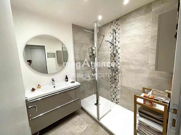 Appartement à PLAISIR, 78370 - 4 pièces 82m²