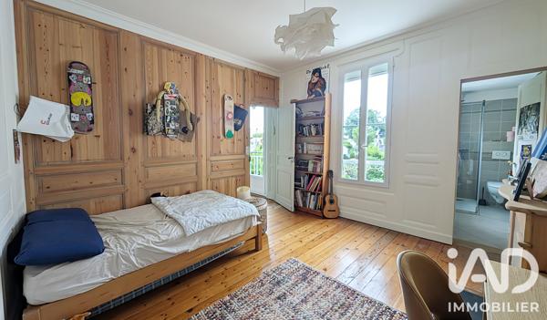 Maison à vendre 8 pièces 280 m² Saintes