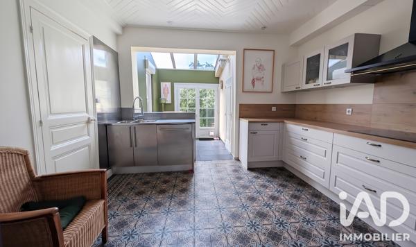 Maison à vendre 8 pièces 280 m² Saintes