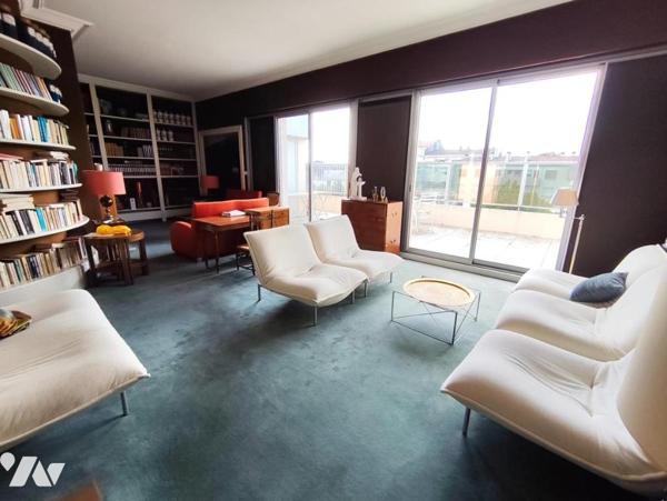 MAGNIFIQUE T5 EN DUPLEX A  PAS DE LA PLACE NAPOLEON