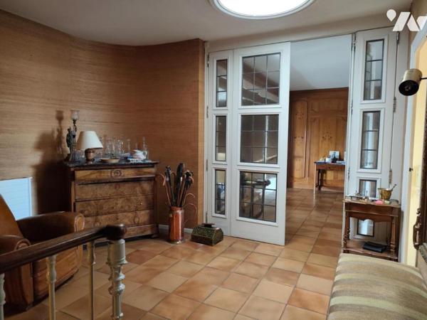 MAGNIFIQUE T5 EN DUPLEX A  PAS DE LA PLACE NAPOLEON