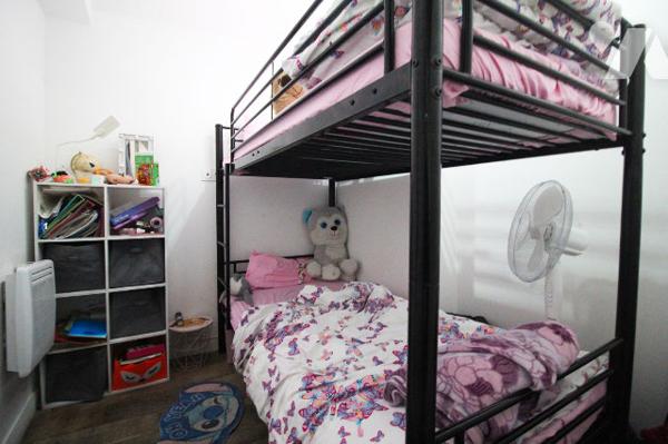 Immeuble à vendre (2 X 40m2 carrez + local commercial de 36m2) dans le 3e à Marseille (Belle de Mai)