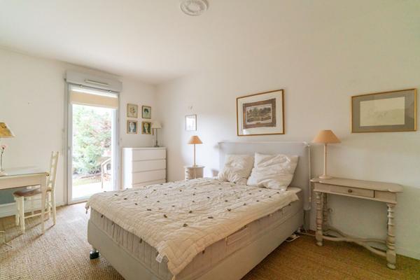 Appartement esprit maison avec jardin. Résidence récente et sécurisée