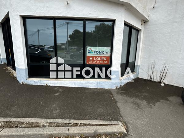Location Local commercial 1 pièce 240 m² - 42 RUE DE LA PREE AUX DUCS Noirmoutier En L?ile 85330