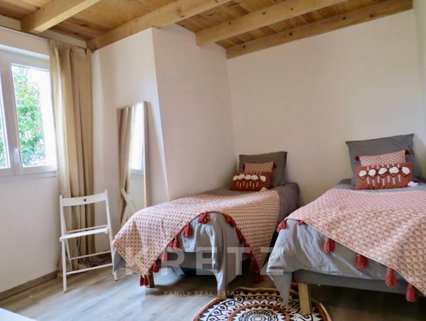 Propriété familiale dans un écrin de verdure avec vue spectaculaire sur la Méditerranée