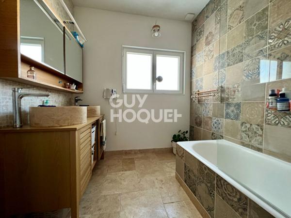 DOMPIERRE SUR MER : maison F6 (180 m²) à vendre