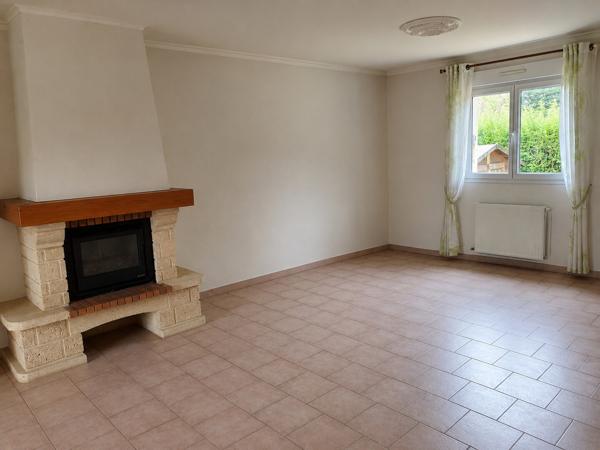 10 kms de Verneuil Pavillon trois chambres avec sous-sol