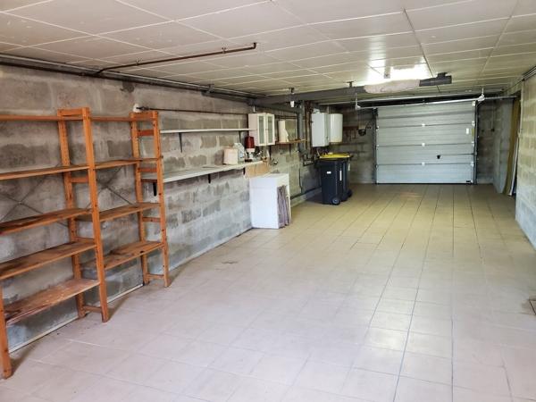 10 kms de Verneuil Pavillon trois chambres avec sous-sol
