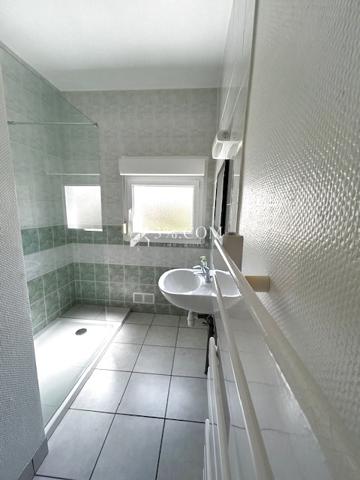 Belle maison 85m²-4ch+garage et 2184m² de terrain à Creutzwald Creutzwald (57150)