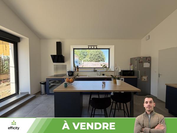 Maison
         5 pièces
        - 184 m² Exclusivité 199 500 € *