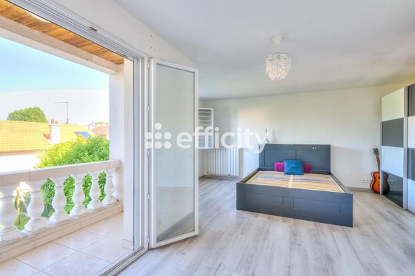 Maison 7 pièces - 240 m² Exclusivité efficity