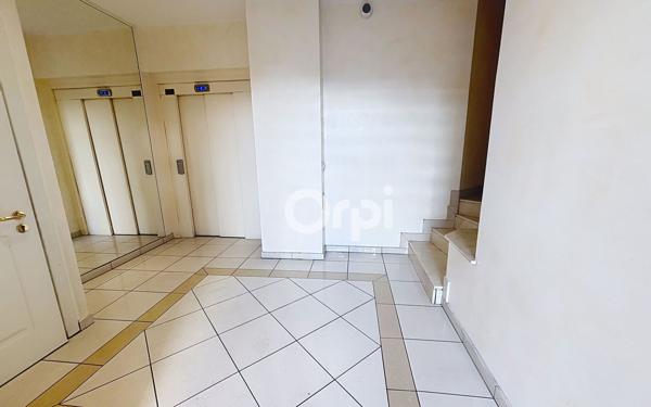 Appartement à vendre    2 pièces • 45 m2 Juan-les-Pins - Antibes