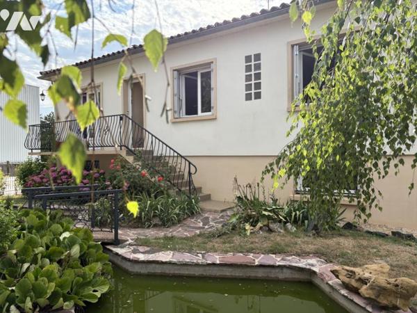 MAISON D'HABITATION AVEC BEAU TERRAIN PROCHE COMMERCES, ECOLES, LYCÉES ET CENTRE HOSPITALIER