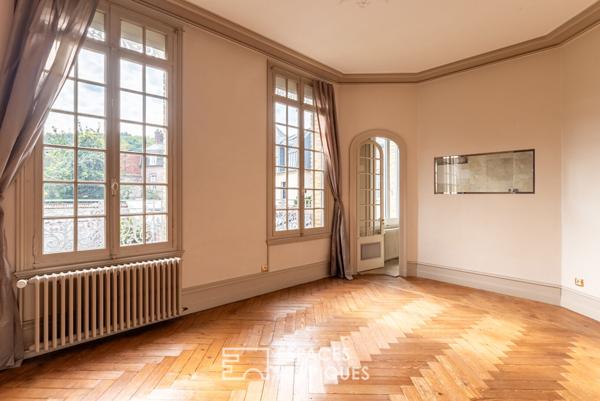 Elégante maison de maître entièrement rénovée