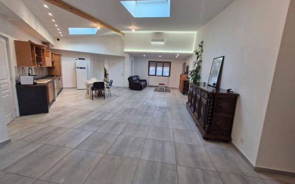 Maison à vendre    5 pièces •  Villesèquelande