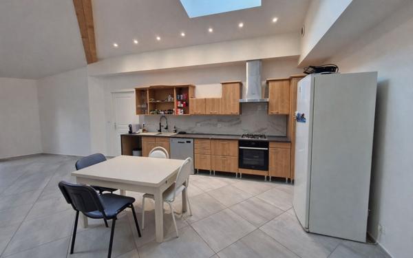 Maison à vendre    5 pièces •  Villesèquelande