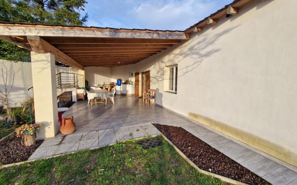 Maison à vendre    5 pièces •  Villesèquelande