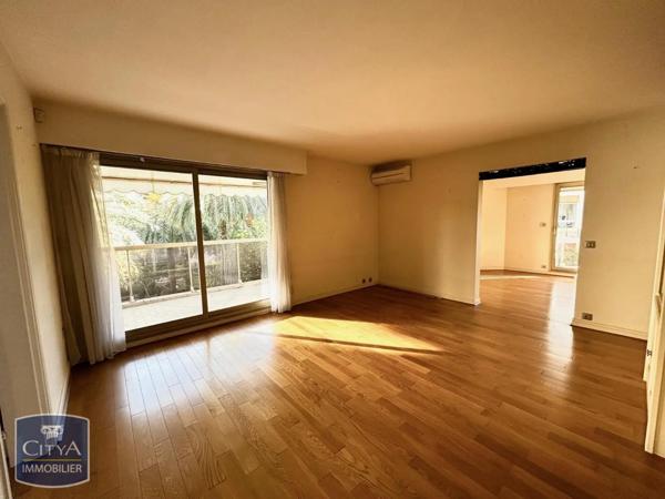 Appartement à louer 3 pièces 73.89m²