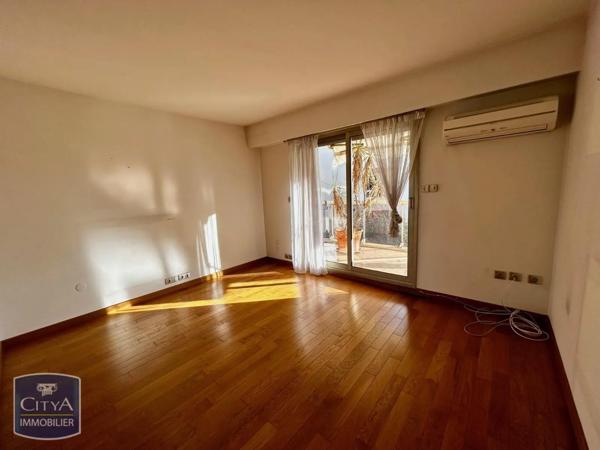 Appartement à louer 3 pièces 73.89m²