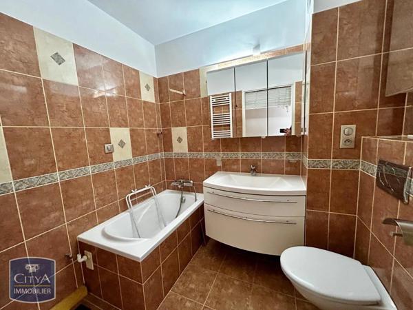 Appartement à louer 3 pièces 73.89m²