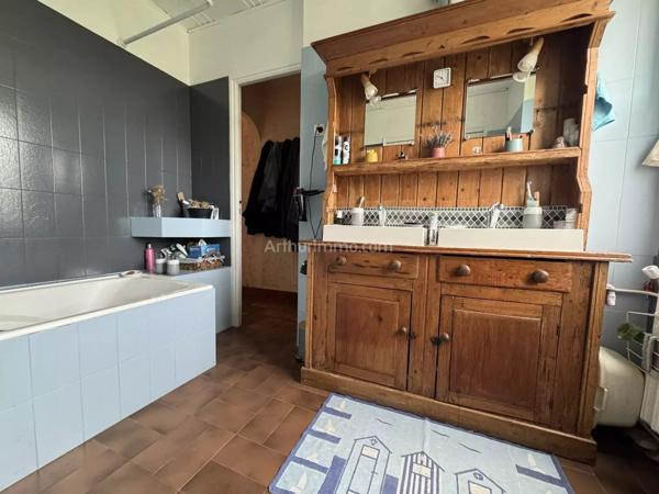 Vente                                                      Maison
                        
                     6 pièces                      109 m2                     à Brech