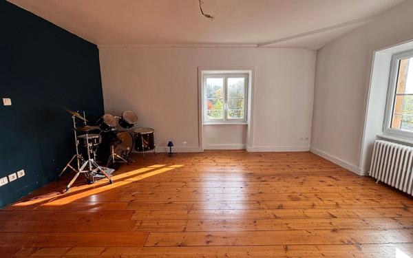 Maison à vendre    8 pièces • 347,78 m2 Chessy