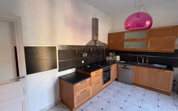 Maison à vendre    8 pièces • 347,78 m2 Chessy