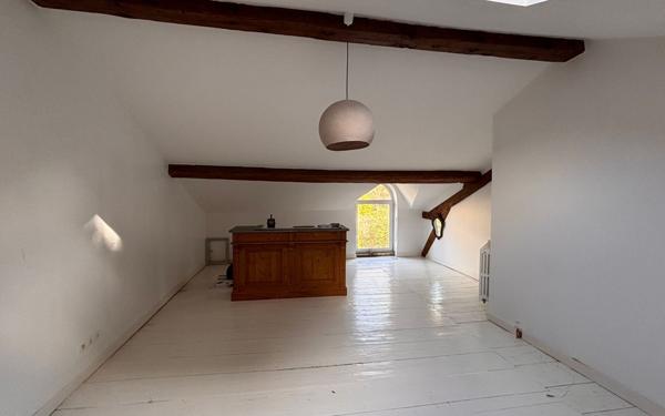 Maison à vendre    8 pièces • 347,78 m2 Chessy