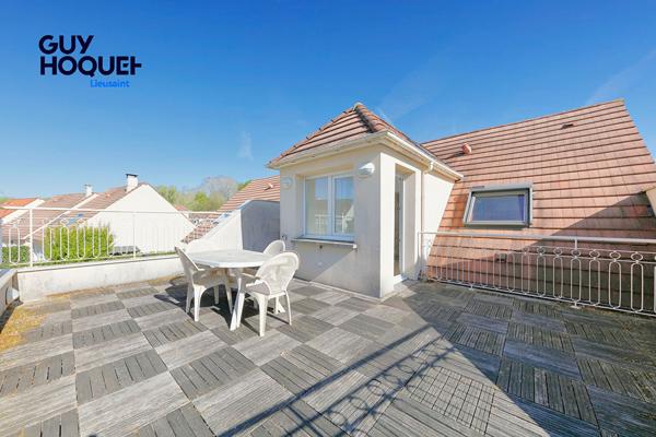 Maison 135 m² à vendre à Lieusaint - 6 pièces, 4 chambres dont une au RDC !