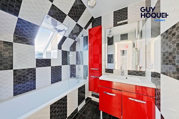 Maison 135 m² à vendre à Lieusaint - 6 pièces, 4 chambres dont une au RDC !