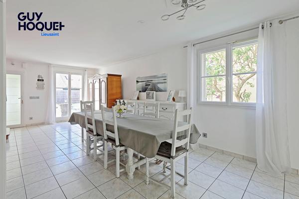 Maison 135 m² à vendre à Lieusaint - 6 pièces, 4 chambres dont une au RDC !