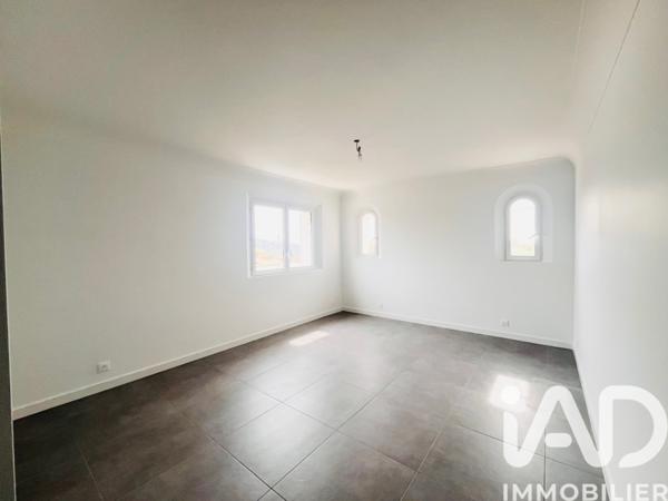 Appartement à vendre 6 pièces 171 m² La Roquette-sur-Siagne