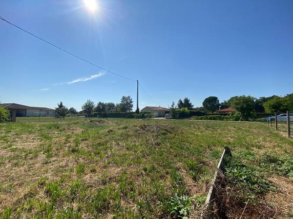 Terrain Bessières 723 m2