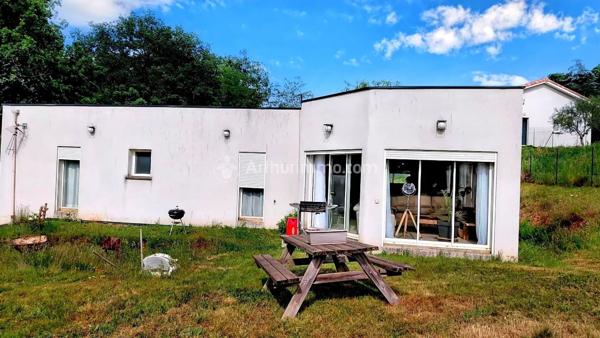 Vente Maison de village 5 pièces 121 m2 à Burlats