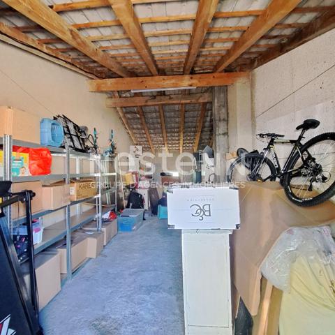 A VENDRE MAISON PLAIN PIED / 3 CHAMBRES / JARDIN / GARAGE
