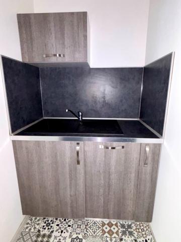 Appartement
                                                                                                                                                                                                                                                                                                                        1 pièce(s)                                                                                                                                                                                                          1 chambre(s)                                                                                                                                                                                                          35.8  m²