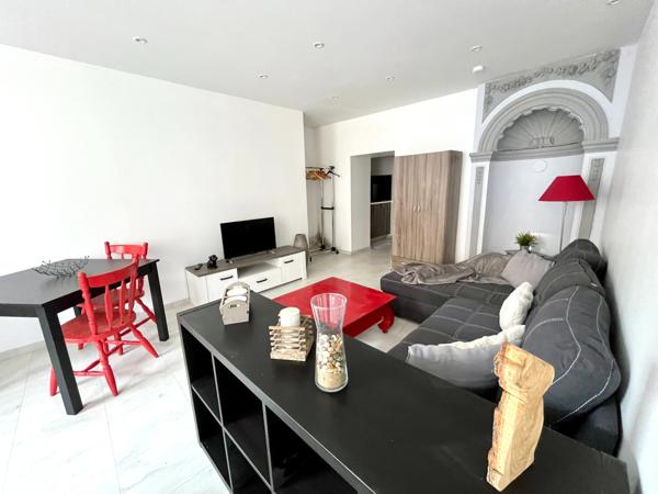 Appartement
                                                                                                                                                                                                                                                                                                                        1 pièce(s)                                                                                                                                                                                                          1 chambre(s)                                                                                                                                                                                                          35.8  m²