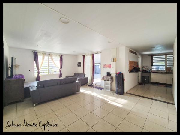 Maison spacieuse de 195 m² avec fort potentiel – Quartier des Roches Kourou