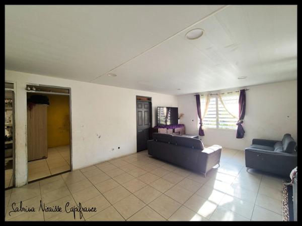 Maison spacieuse de 195 m² avec fort potentiel – Quartier des Roches Kourou